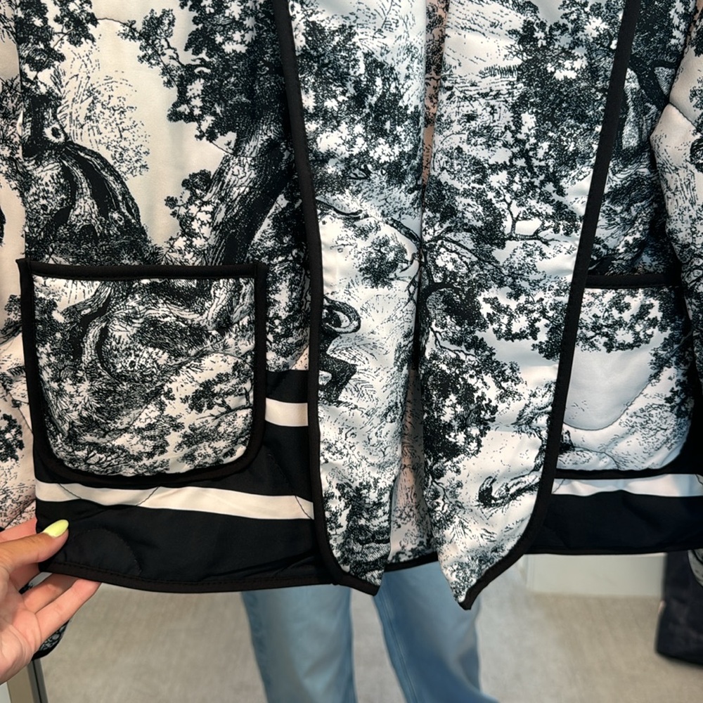 Jacket - Picture 2 of 5